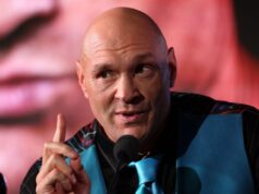 Tyson Fury retorna para ‘tornar o boxe ótimo novamente’