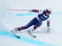 De volta aos EUA, Lindsey Vonn está grata pela ajuda italiana em sua recuperação.