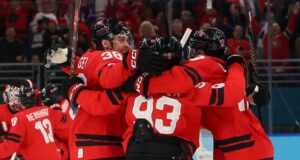 Mitch Marner liderou a recuperação do Canadá contra a República Tcheca no OT Olímpico