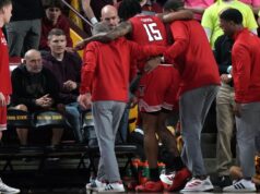 JT Toppin, da Texas Tech, rompeu seu ligamento cruzado anterior, ponto final