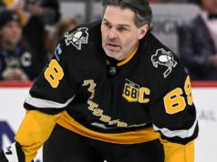 O ex-grande jogador da NHL Jaromir Jagr está de olho na aposentadoria aos 38 anos profissionais