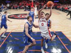 John’s estendeu a seqüência de vitórias para 13, a mais longa com 41 anos