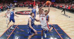 John’s estendeu a seqüência de vitórias para 13, a mais longa com 41 anos