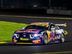 Finney vence a Corrida 3, drama tardio para Allen