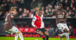 A estreia de Raheem destaca Sterling em noite difícil com Telstar: Feyenoord 2º geral