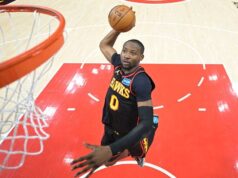 Jonathan Kamunga é todo sorrisos em uma estreia ‘tremenda’ para os Hawks.