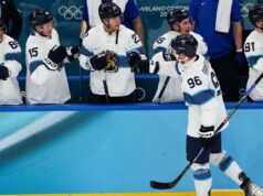 Estrelas Mikko Rantanen ficará afastado por pelo menos 2 semanas após se machucar nas Olimpíadas