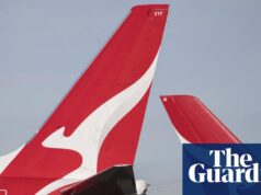 Qantas anuncia enorme lucro de US$ 1,46 bilhão enquanto turistas australianos ignoram as pressões do custo de vida | Qantas