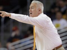 Oregon State anunciou que o técnico Wayne Tinkle não retornará na próxima temporada