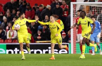 Apesar de começar bem, o Fenerbahçe foi eliminado do jogo contra o Nottingham. Floresta na Liga Europa