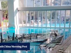 Uma grande parte do telhado da piscina coberta da propriedade de Hong Kong desabou