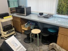 Um roubo na Grace Lutheran School, no sudeste de Portland, levou à prisão de um homem.