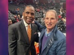 Buck Williams e lenda de Portland Trail Blazers são introduzidos no Hall da Fama da NBA