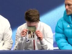 Patinadora artística americana presta homenagem aos pais falecidos