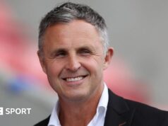 Paul Rowley: O técnico do St Helens oferece licença ao time para emocionar