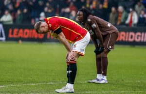 Telstar ganhou um ponto no Go Ahead depois de marcar nos acréscimos. quem é um goleiro importante para os visitantes