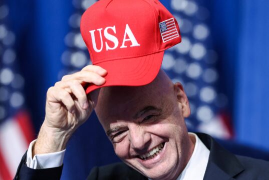 UEFA e FIFA podem enfrentar cartões vermelhos no TPI por ignorarem violações israelenses | Conflito israelo-palestiniano