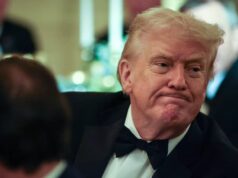 Eliminar tarifas: Donald Trump acusa o Supremo Tribunal de favorecer a China