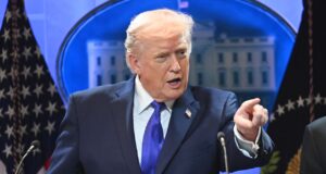 Trump impõe novas tarifas para evitar decisão da Suprema Corte