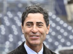 Padres GM AJ Preller concorda com uma extensão de vários anos.