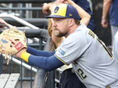 Relatório: Contratando o mentor 1B Rhys Hoskins para um acordo da liga secundária