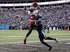 Agente: Buccaneers WR Mike Evans planeja jogar em 26.