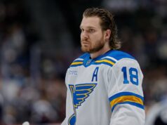 Blues F Robert Thomas está de licença por um assunto pessoal.