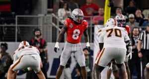 LB Rayville do estado de Ohio quer ser um pass rusher profissional.