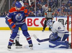 Maple Leafs superam Oilers por 5 a 2 e conquistam terceira vitória consecutiva