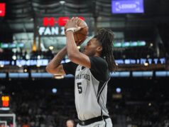 Os Spurs estão em busca de uma vitória decisiva na temporada contra o Lakers