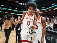 O número 24 de Louisville está emergindo, Baylor está à frente de uma inclinação fora da conferência.