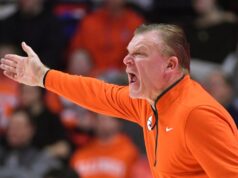 O número 8 de Illinois segurou Indiana para uma vitória fácil.