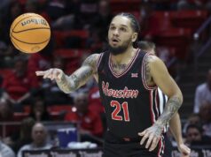 Emmanuel Sharp, número 3 de Houston, atingiu Kansas State