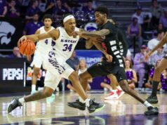 Jizzle James entrou em 24 quando Cincinnati derrotou o Kansas State.