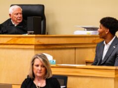 Ole Miss QB Trinidad Chambless recebeu ordem de restrição do juiz do Mississippi