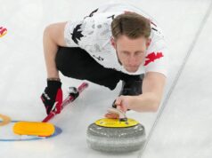 O World Curling volta a ter uma obrigação menos rigorosa após negociações com os CONs.