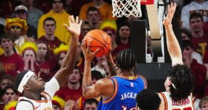 O número 8 do Kansas, Darren Patterson, após uma eliminação precoce, enfrenta o Oklahoma State.