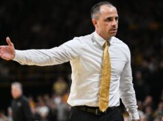 Após a derrota ‘humilhante’, Iowa enfrenta uma tarefa difícil contra o número 7, Nebraska.