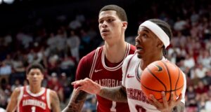 O número 25 do Alabama ultrapassou o número 20 do Arkansas em um thriller 2OT