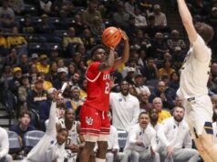 Utah quebrou uma seqüência de 15 derrotas consecutivas ao derrotar West Virginia.