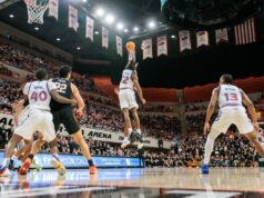 O número 8 do Kansas teve um começo quente para derrubar o estado de Oklahoma.