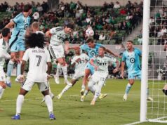 Um empate tardio com Minnesota configurou o empate de abertura da temporada contra Austin.