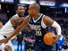 Finalmente fora de Schneid, o Mavericks teve que enfrentar o Nets