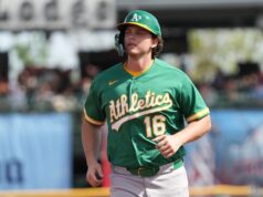 Relatório: A fez uma oferta de longo prazo para ROY Nick Kurtz.