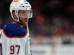 Oilers, Kings desesperados para salvar a divisão dos respectivos sets consecutivos.
