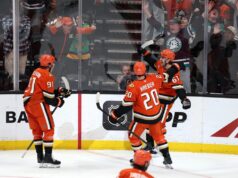 Resumo da NHL: Joel Quenneville obtém a milésima vitória na vitória dos Ducks sobre os Oilers