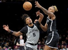 Julian Champini desfrutou de um retorno ao Brooklyn quando a seqüência ininterrupta dos Spurs chegou a 11