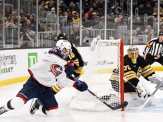 Os Bruins conquistaram a vitória crucial, quebrando a seqüência de vitórias dos Jackets aos 7.