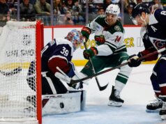 O remate de 4 pontos de Matt Boldy coloca o Wild na Avalanche.