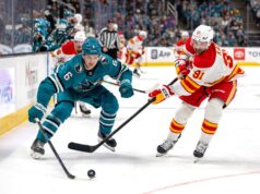 Flames marca 4 gols consecutivos e continua domínio dos Sharks